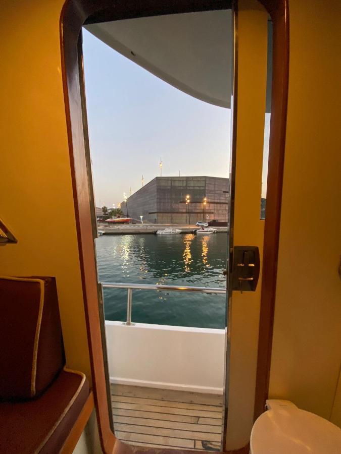 Hotel Amazing Boat To Sleep In Barcelona Sant Adria de Besos Exteriér fotografie